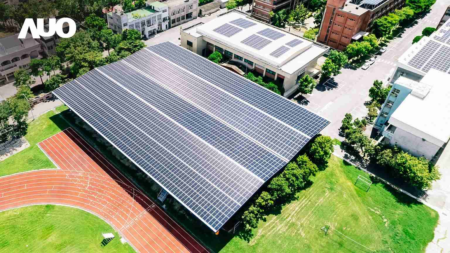 汇旺支付SunSteel光电整合型浪板具备快速安装、、、、轻量化优势,,,可提升15%发电效能,,,,通过国际IEC与台湾VPC认证安全、、、防漏、、、、耐候标准